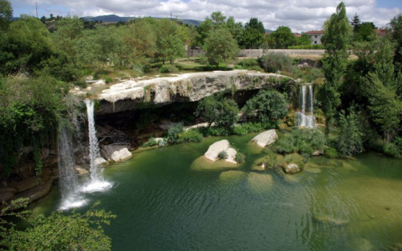 Vista de la cascada de Tobalina desde la parte de arriba