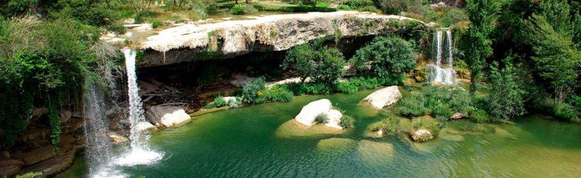 Cascadas de Tobalina en el entorno del Albergue turístico en Burgos