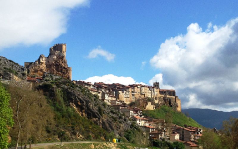 Vista de Frías, Burgos desde la carretera